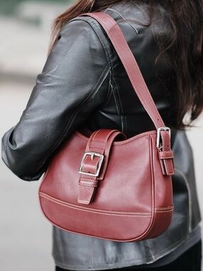 Rare Vintage original Coach Burgundy Hampton Hobo Shoulder Bag